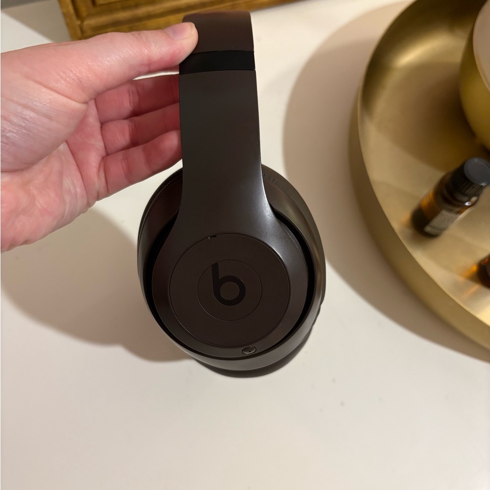 Beats Studio Pro Wireless Headphones - Brown